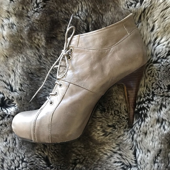 Nine West Stacked Heel Booties - Picture 5 of 8